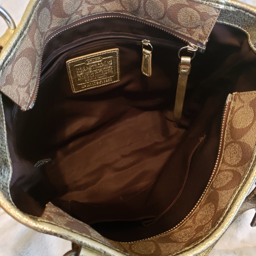 Coach Tote - Picture 8 of 8